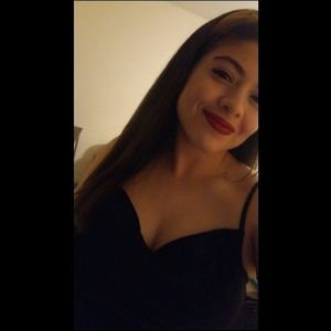 Meet your Posher, Priscila